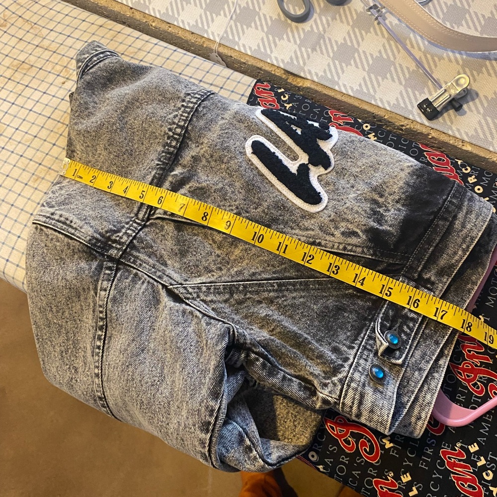 RARE 80s VINTAGE LA GEAR BLACK ACID WASH DENIM CROPPED JACKET - Picture 9 of 9